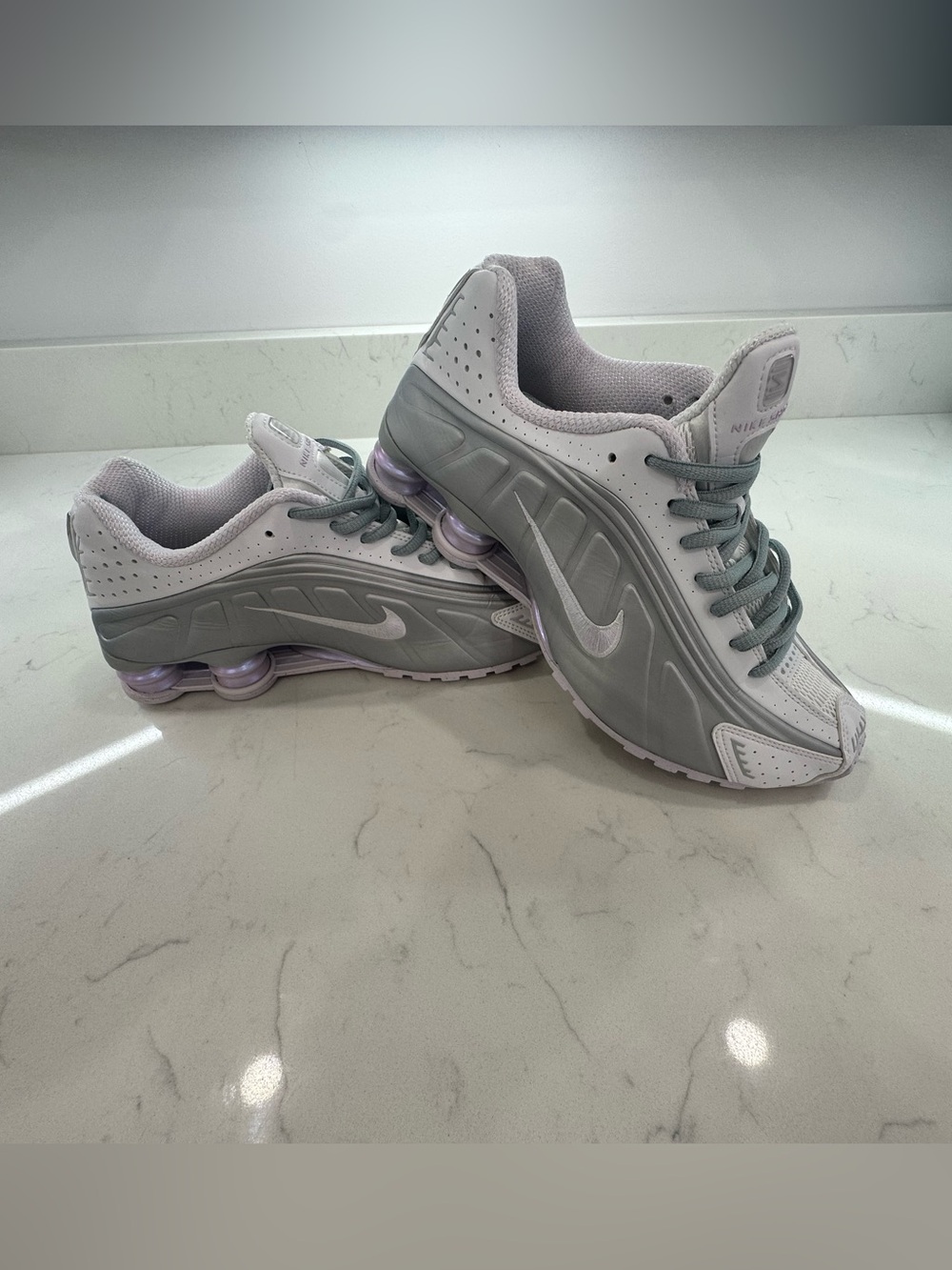 Nike Shox R4 - “Barely Purple” - Women’s size 10